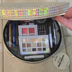 Disco Dreams Eyeshadow Palette - Shimmering Multicolor Set